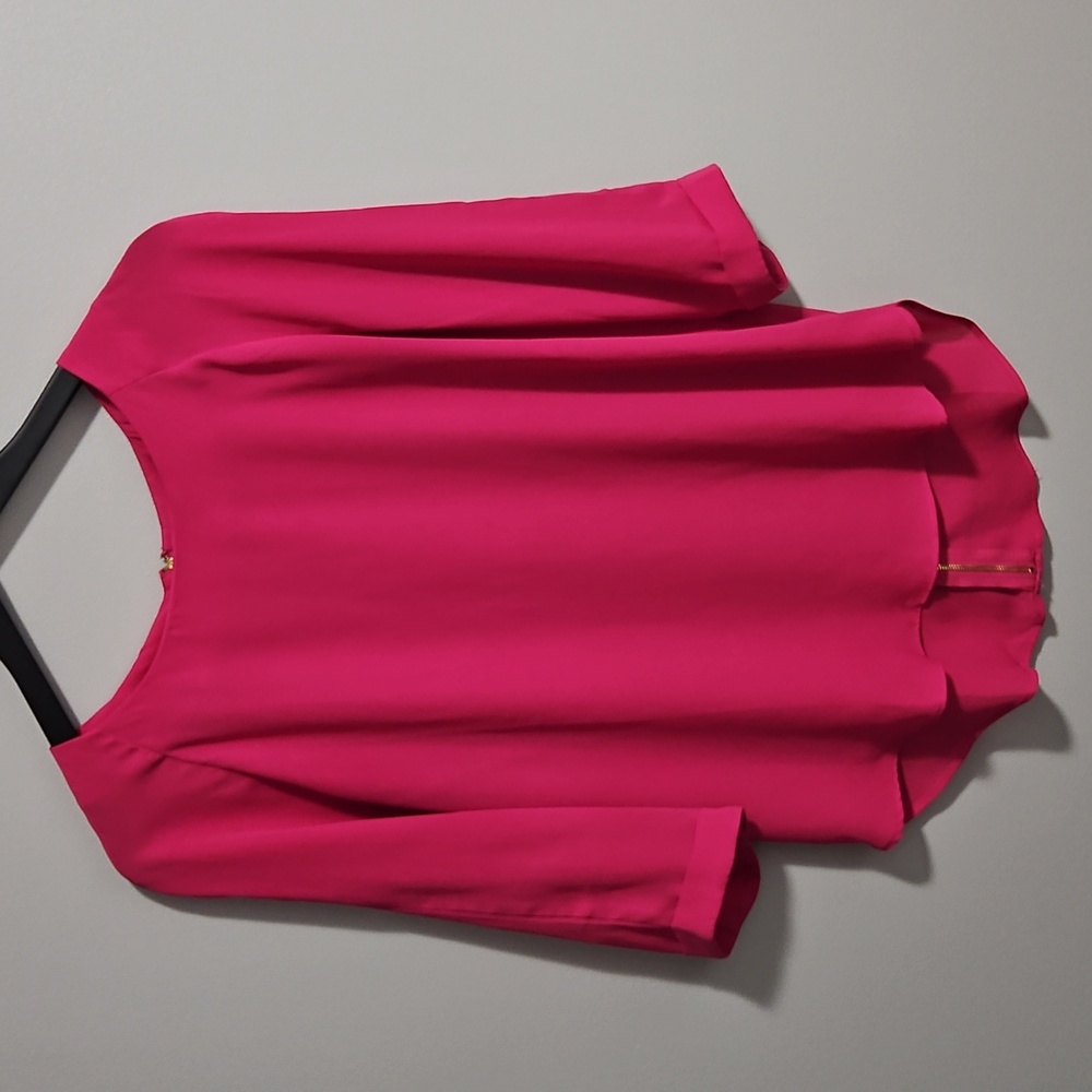 Chic Fuschia Blouse with Gold Zipper